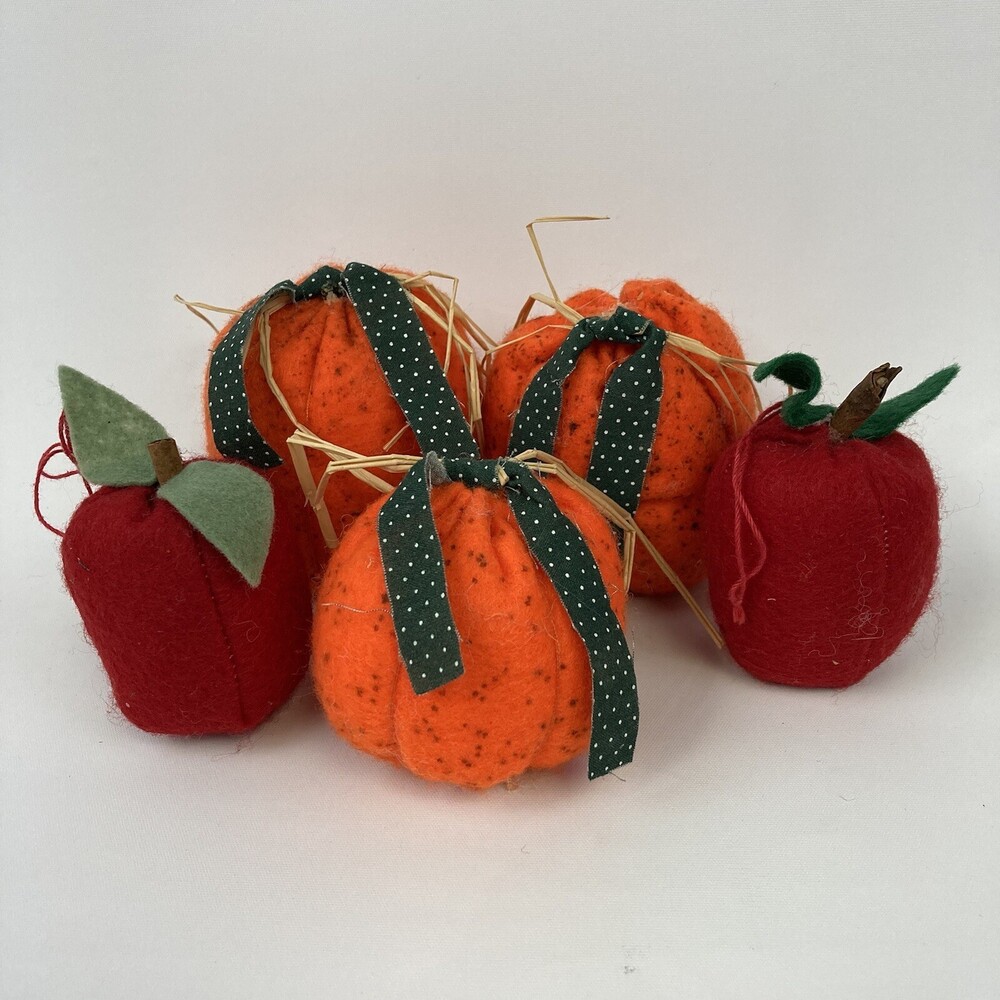 Lot Of 5 Primitive Fabric Pumpkins Apples Fall Halloween Decoration Felt Harvest